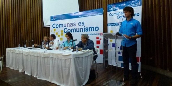 Foro «Comunas es Comunismo»