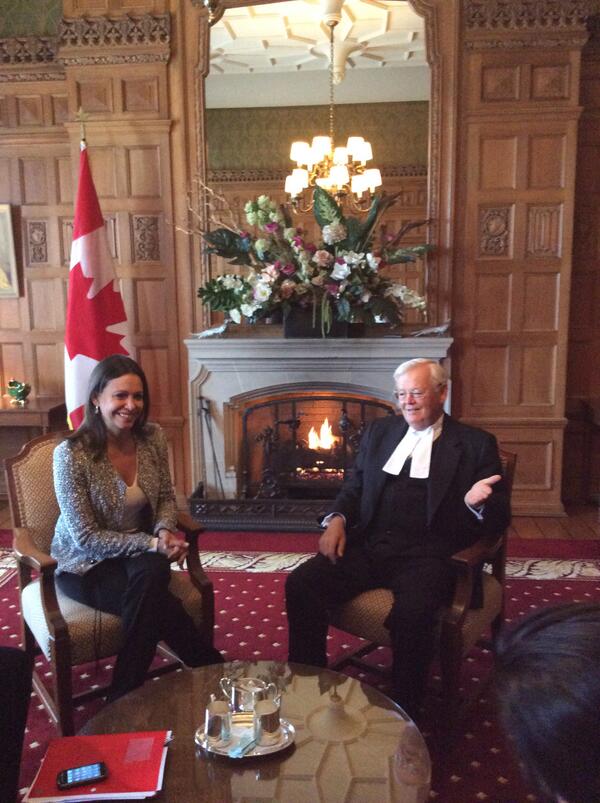 Senadores canadienses: Detención de estudiantes es un “evidente debilitamiento de la democracia”