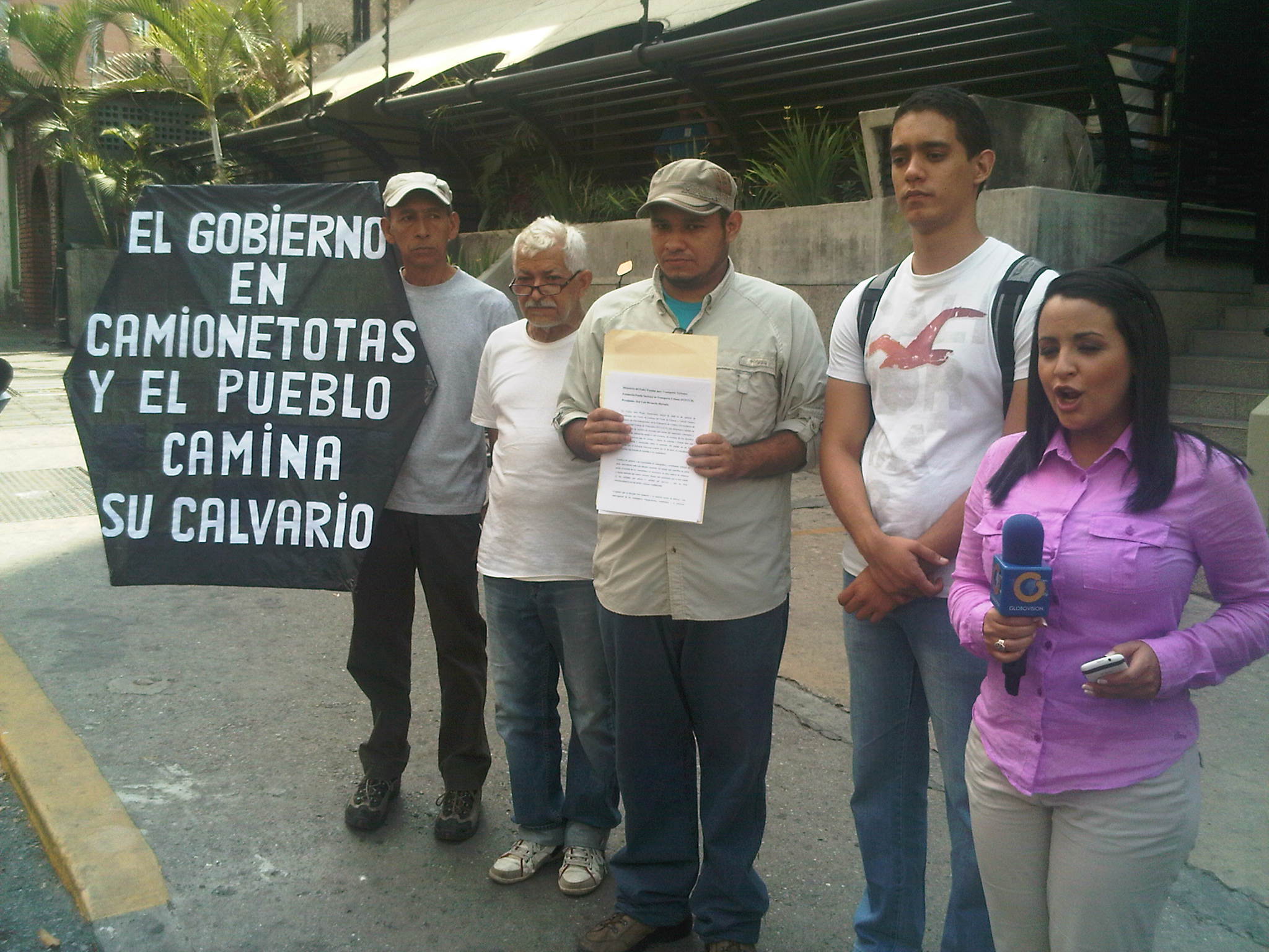 Ciudadanos y estudiantes rechazaron ante Fontur el aumento del pasaje en Caracas