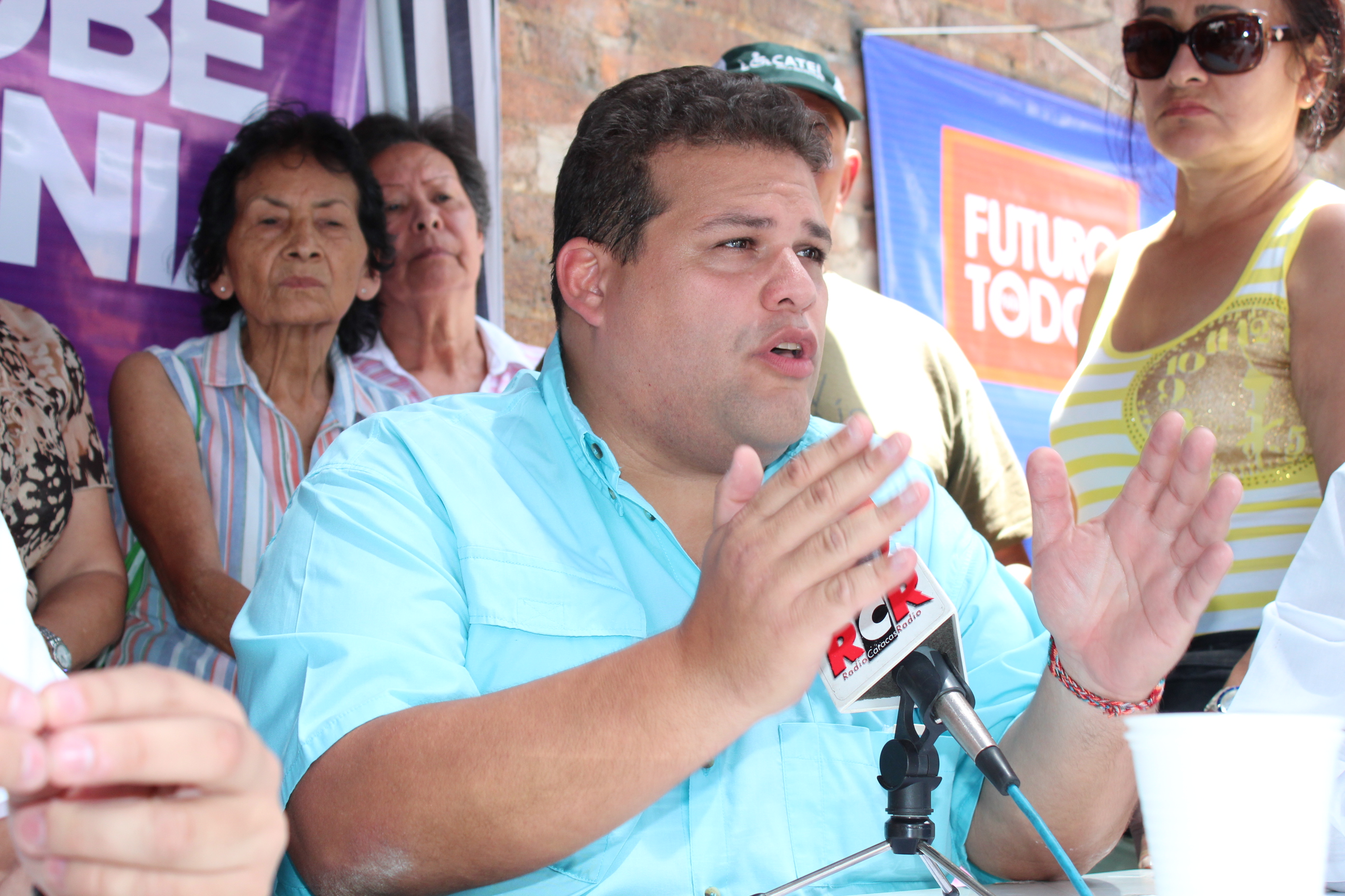 Franco Casella: “Los partidos políticos deben reconciliarse con la ciudadanía”