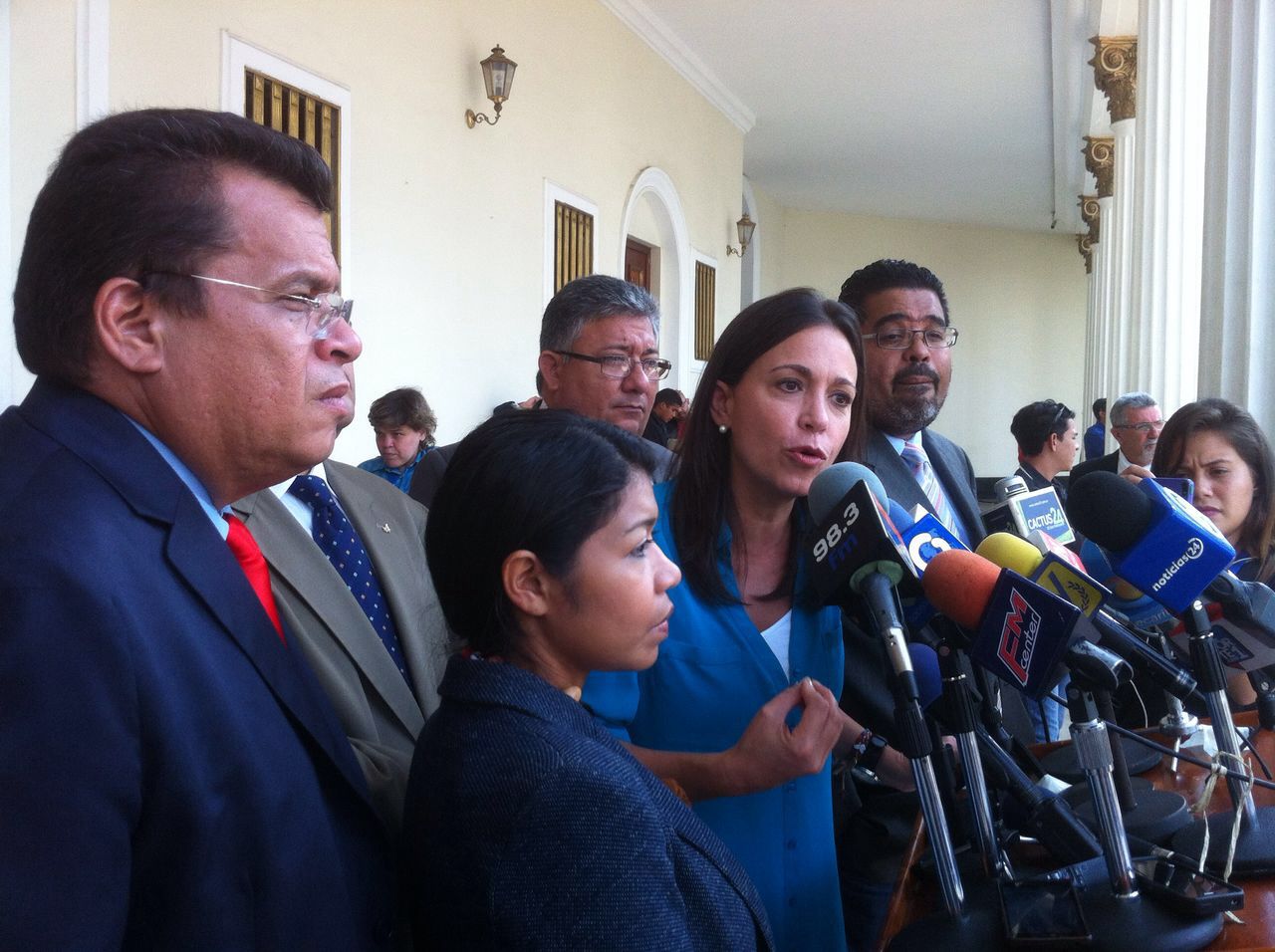 Machado: La Asamblea Nacional debe designar ya a los cinco rectores del CNE