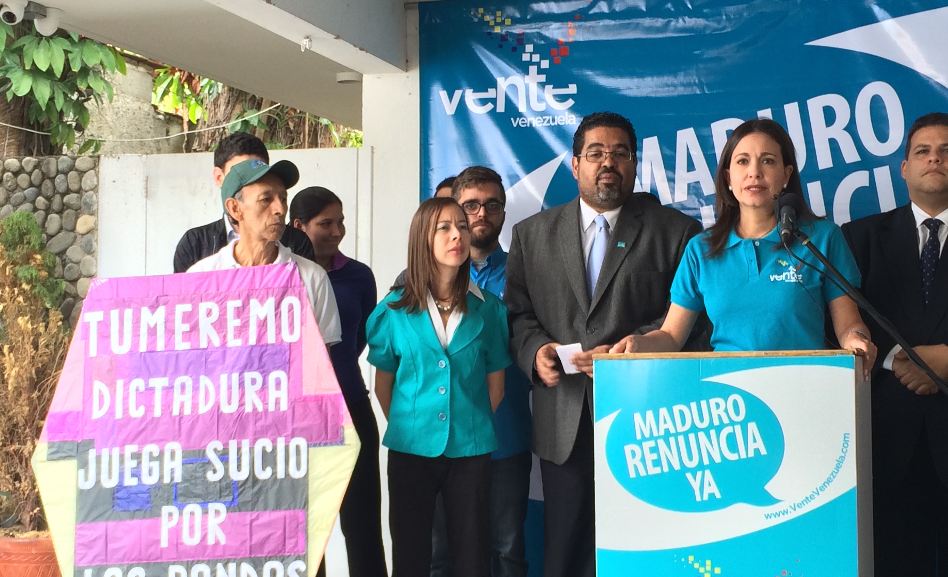 Machado a Maduro sobre viernes no laborables: Los venezolanos queremos trabajar y que te vayas