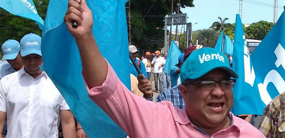 Williams Caballero: Maduro ejerce de facto la presidencia