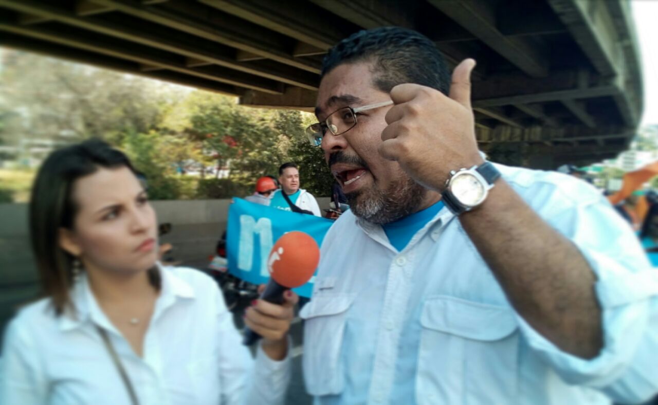 Winston Flores sobre puente de Guanape: La solución no es una trocha, es la salida del gobernador