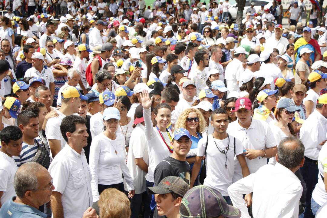 Machado en Barquisimeto: Este es un día histórico de unión entre venezolanos por paz y libertad