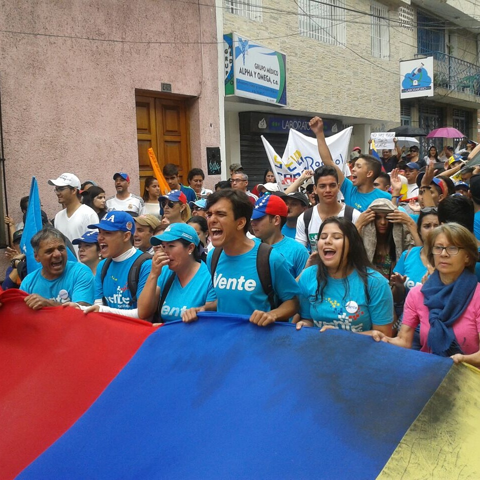 El amanecer es impostergable – por David Torres