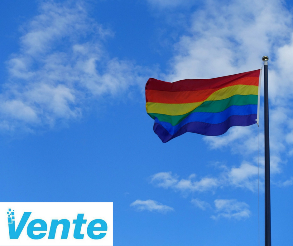 Mes del Orgullo con poco color – Por Aimara Troya