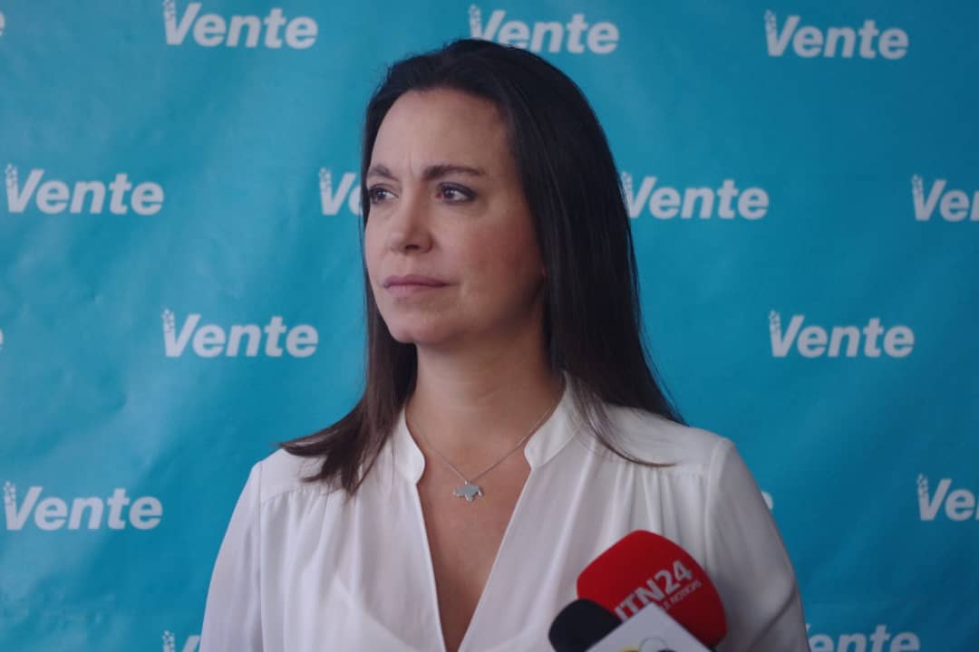 María Corina: El 233 es claro y Juan Guaidó es presidente interino de Venezuela
