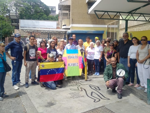 Caraqueños realizan protesta creativa para reclamar la muerte Rodolfo Álvarez