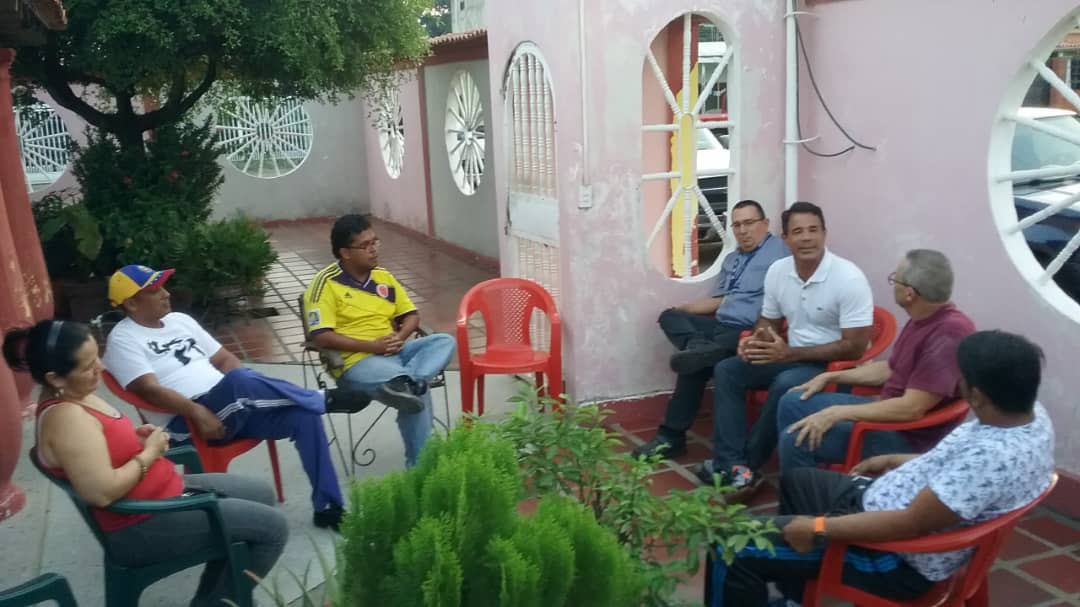 Vente Barinas realizó café conversatorio con representantes de la sociedad civil de la parroquia Corazón de Jesús