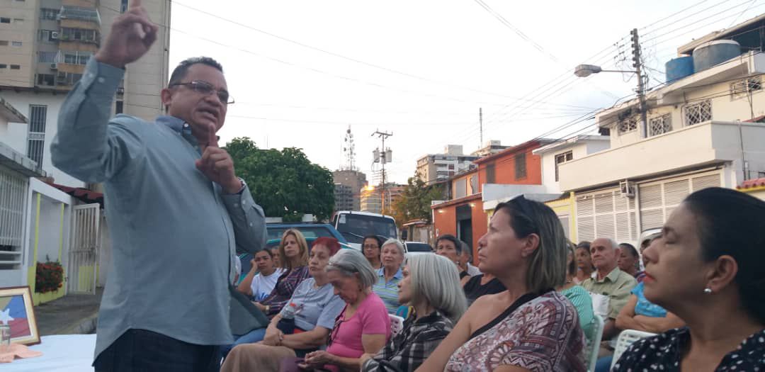 Douglas Rodríguez: Afectos al régimen criminal de Maduro están invadiendo casas que tiene dueños