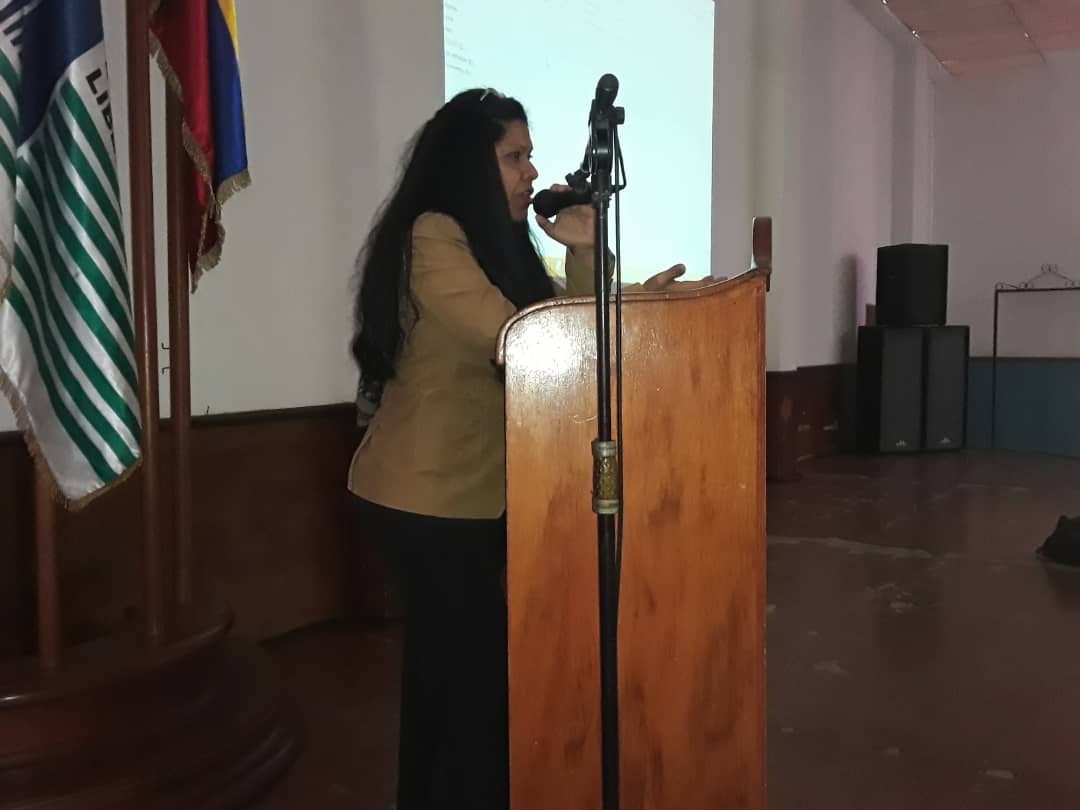 Otro acto de desesperación – Por Maberlla Gutiérrez