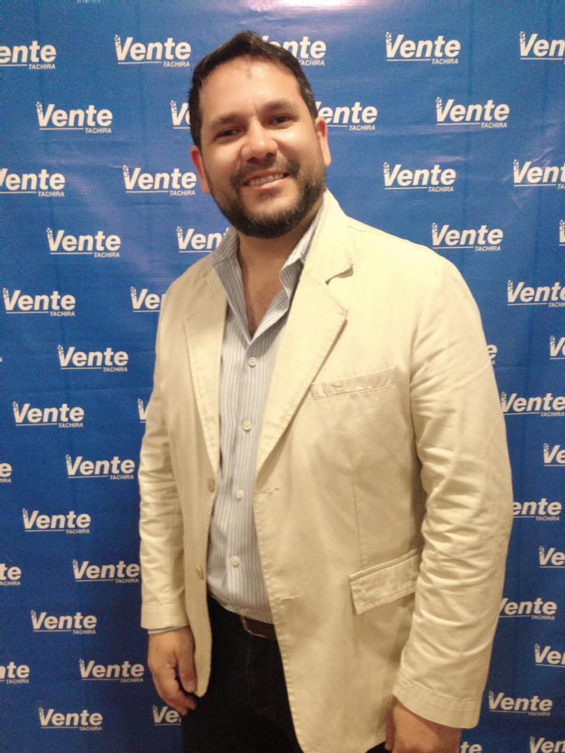 Solos no podemos – Por Anderson Chacón