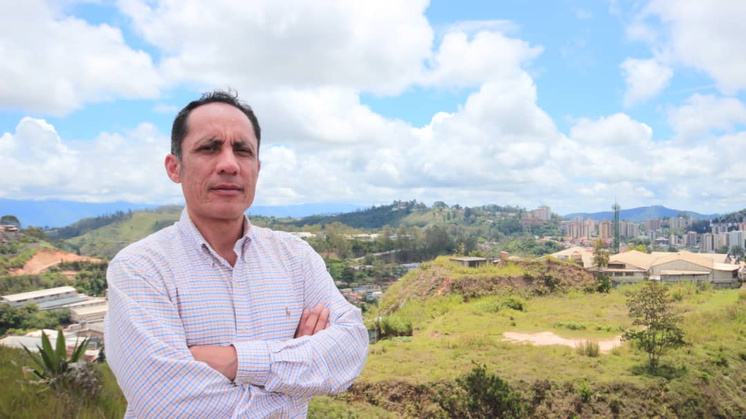 Camaleones – Por José Francisco Marcano