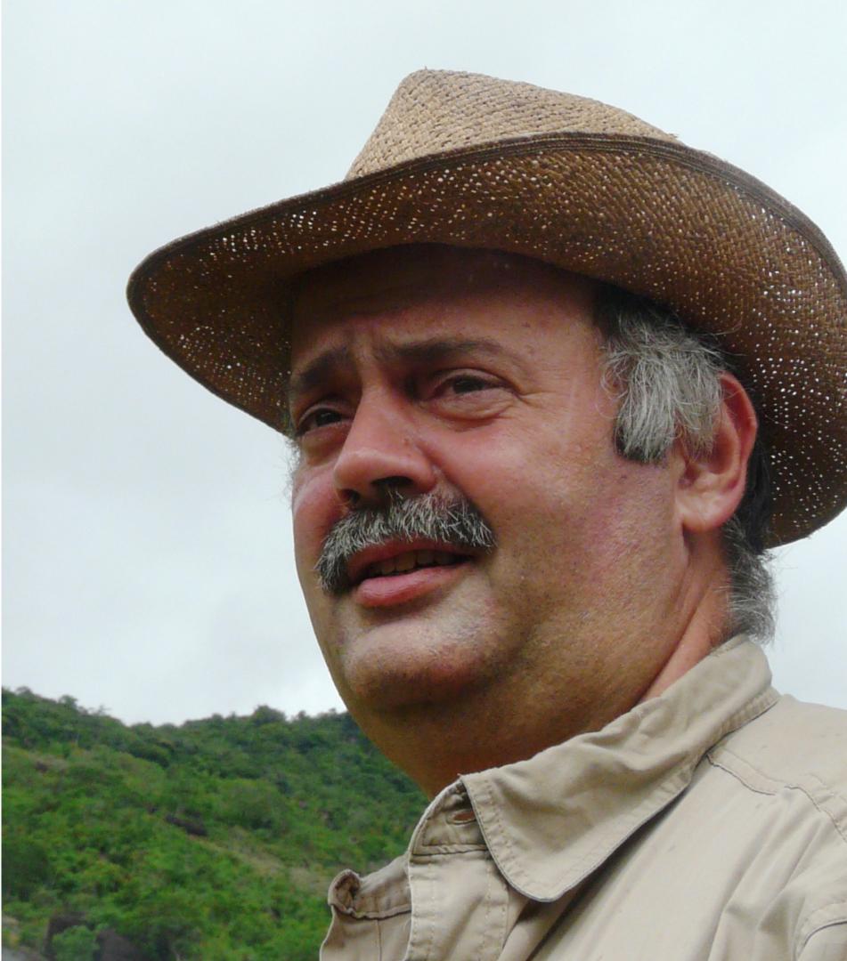 ¿Mutualismo o Simbiosis? – Por Antonio González