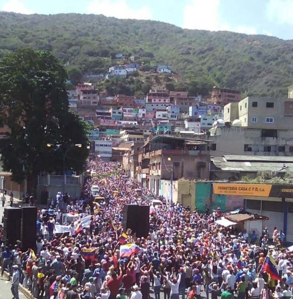 Siete fuerzas políticas y ciudadanas del estado Vargas exigen a Guaidó que invoque el artículo 187 #11