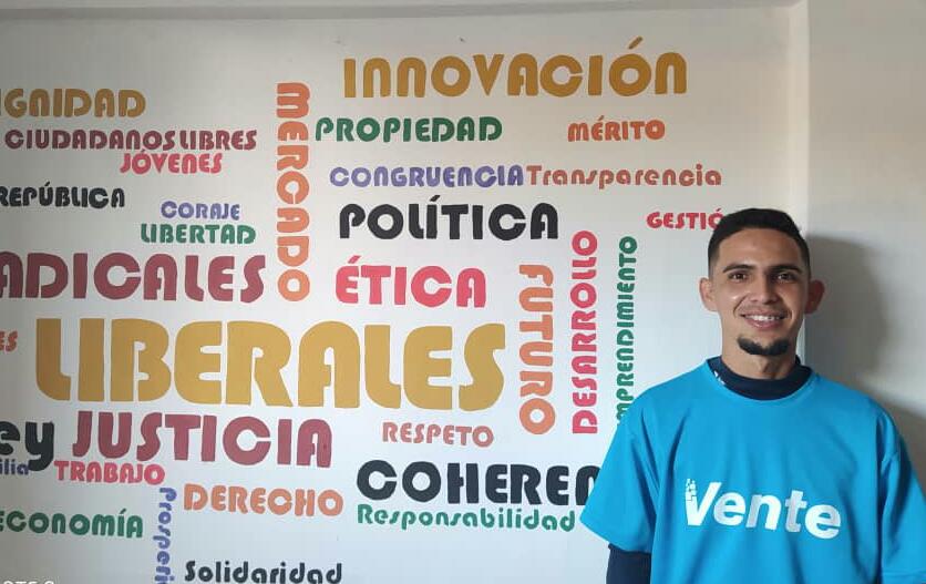 El peligro que representa el «distanciamiento social» con un régimen totalitario y criminal – Por Emir López