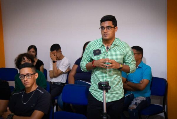 El sucialismo y la derecha latinoamericana - Por Georges García Khiyami