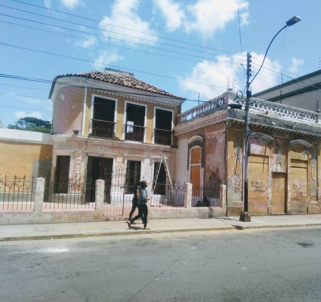 Vente Sucre exige restauración del Palacete colonial Bartolomé Bello