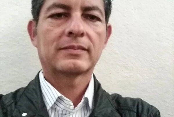 La decadencia social – Por Cornelio Superlano