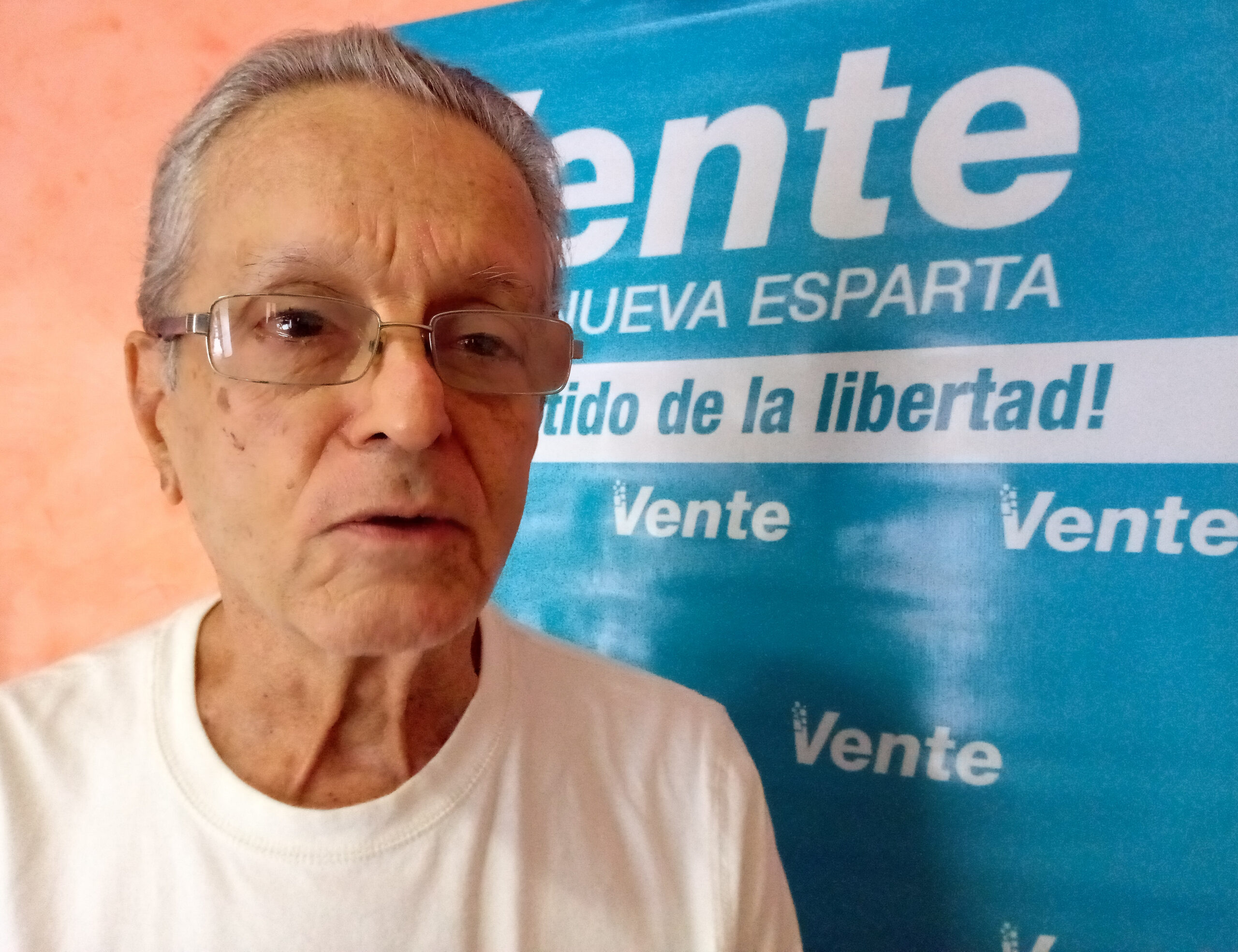 Humberto Corradi: Dialogadores políticos no pueden negociar libremente nuestros derechos y libertades