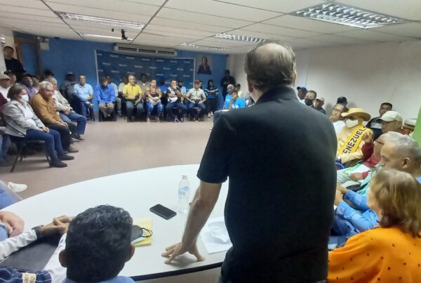 Vente Caroní y voluntarios con María Corina afinan estrategias de cara a las primarias