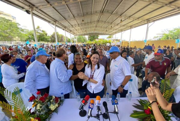 “¡Ganamos o ganamos!”: María Corina encabeza multitudinario acto de mujeres en Guayana