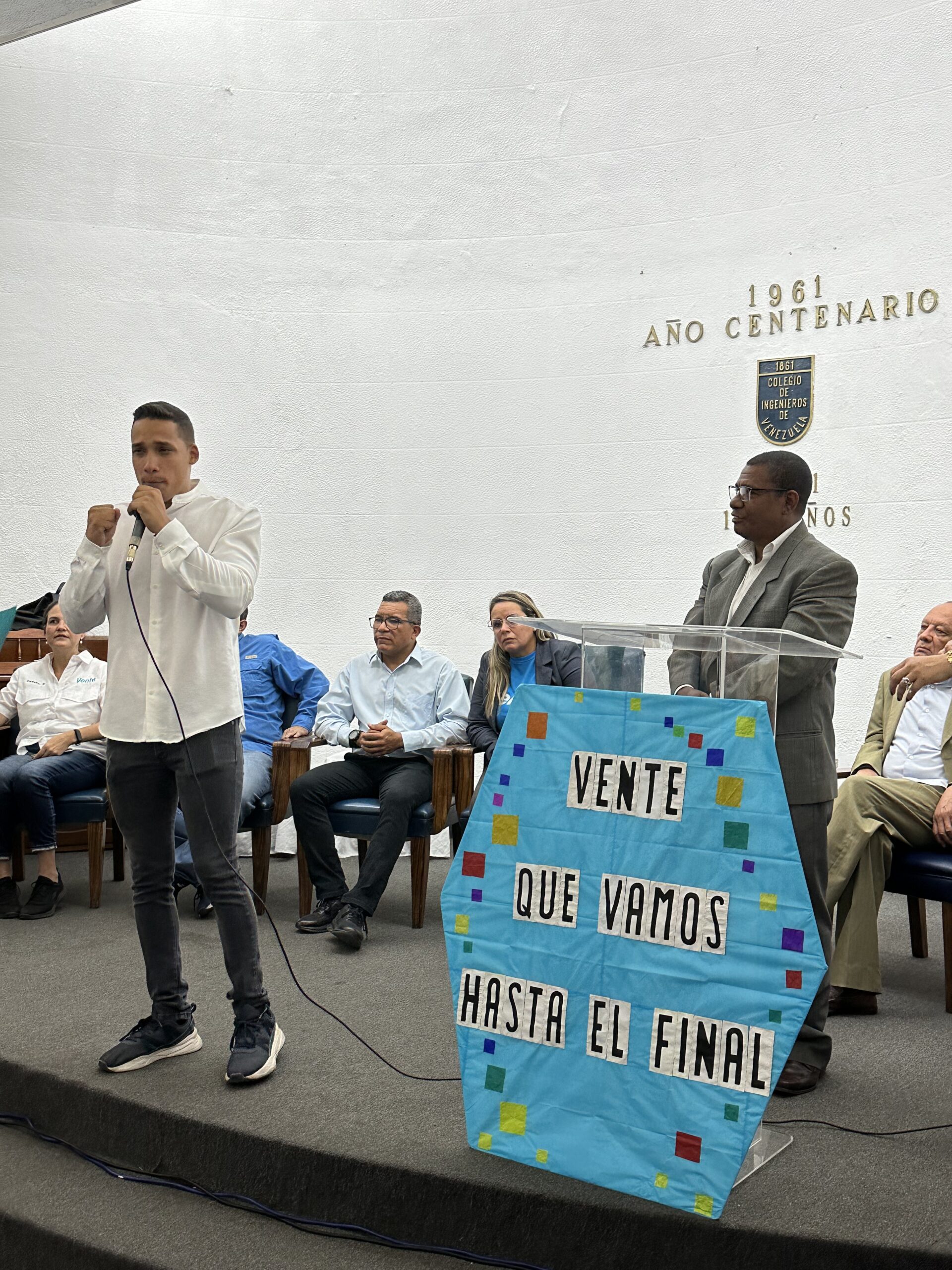 Carlos Fernández: Primarias son para que nosotros mismos votemos, auditemos y contemos
