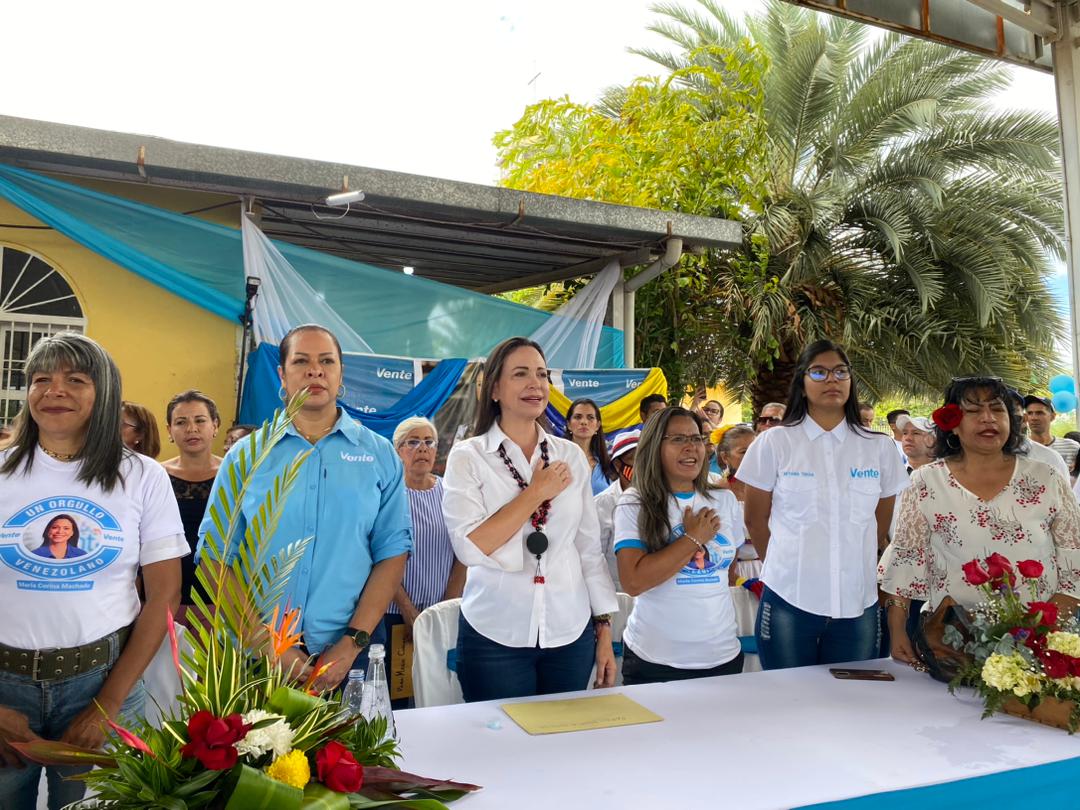 María Corina envía condolencias a familiares de los mineros fallecidos en El Callao