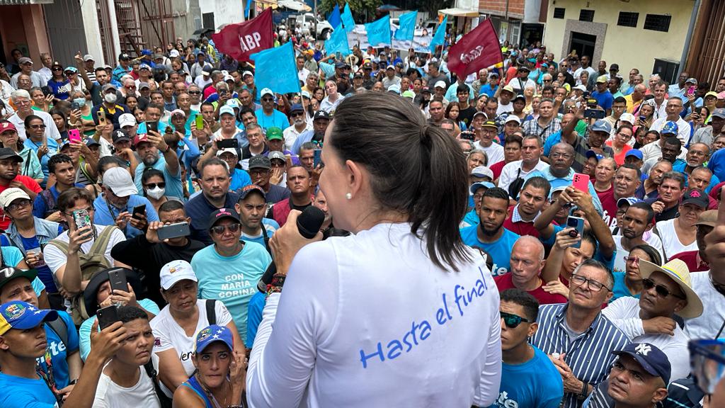 María Corina desde Guatire: Te pido si estás fuera de Venezuela ¡Vota!