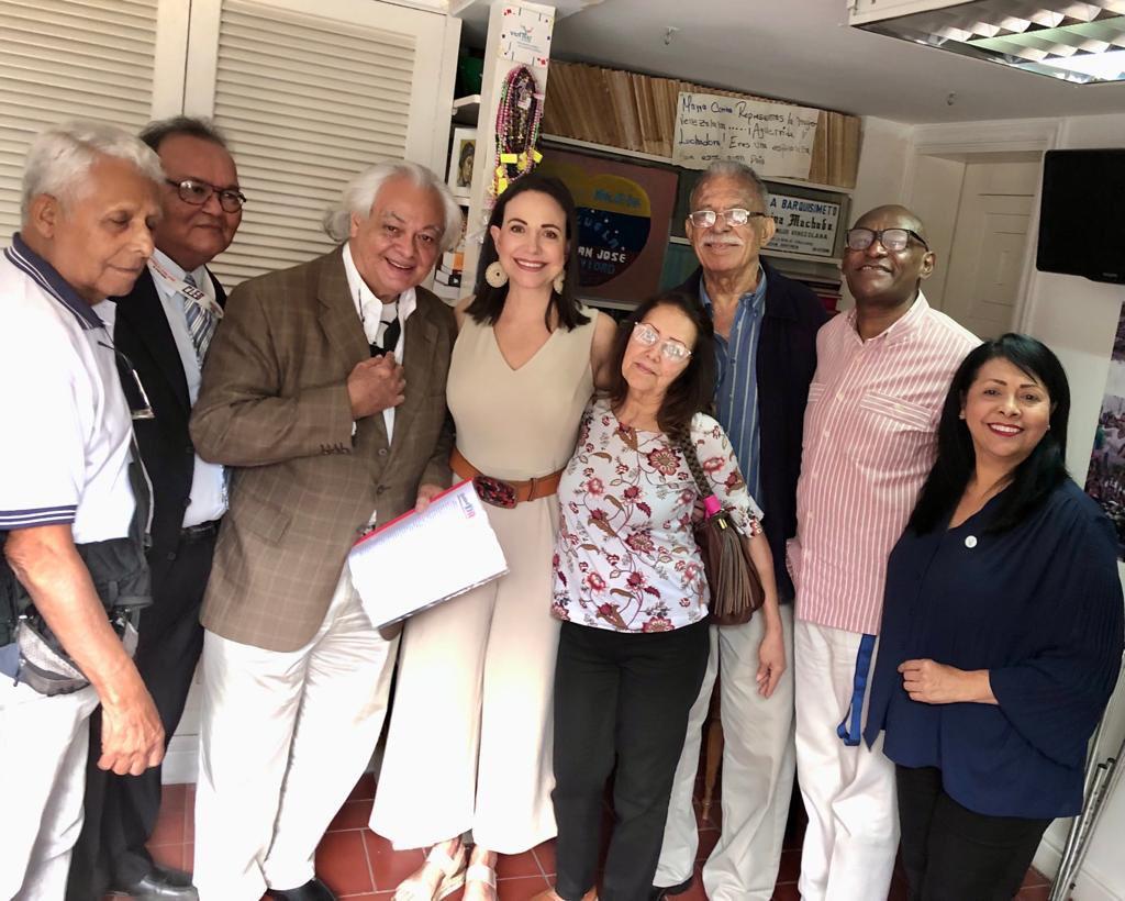 Democracia Renovadora oficializa apoyo a María Corina