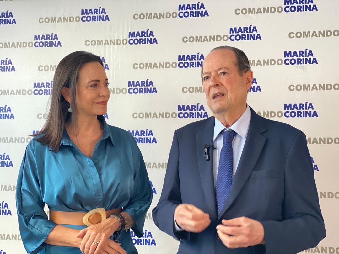 Oswaldo Álvarez Paz respalda a María Corina para ganar las primarias y levantar a Venezuela