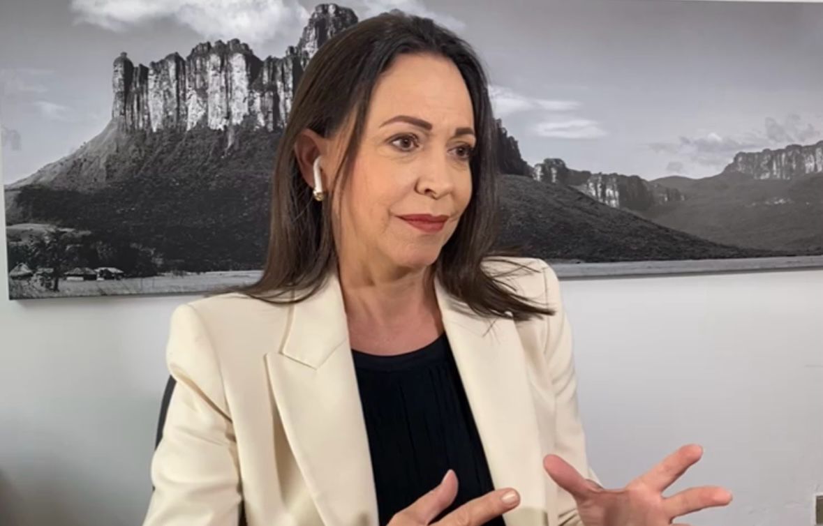María Corina en la W Radio: Petro es uno de los más interesados en que se resuelva la crisis venezolana