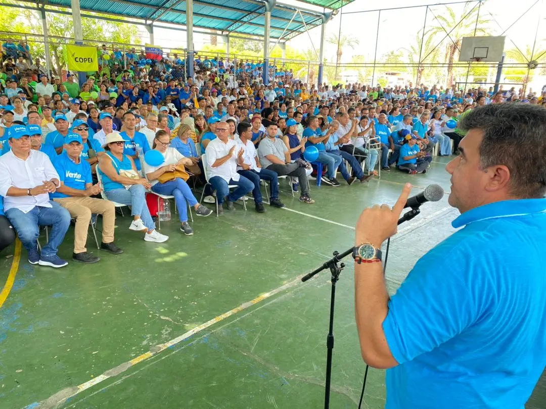 Juramentados Comandos Con Vzla en 10 municipios de Nueva Esparta