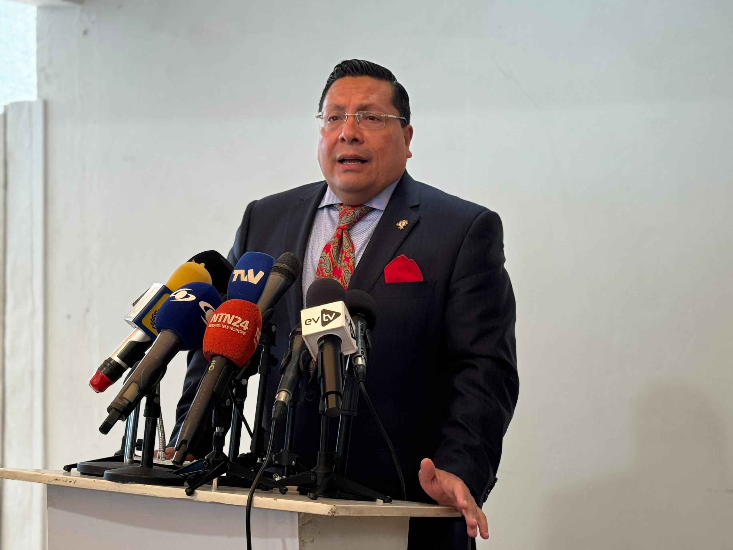 Henry Alviarez y Dignora Hernández cumplen 40 días aislados de sus familias y abogados