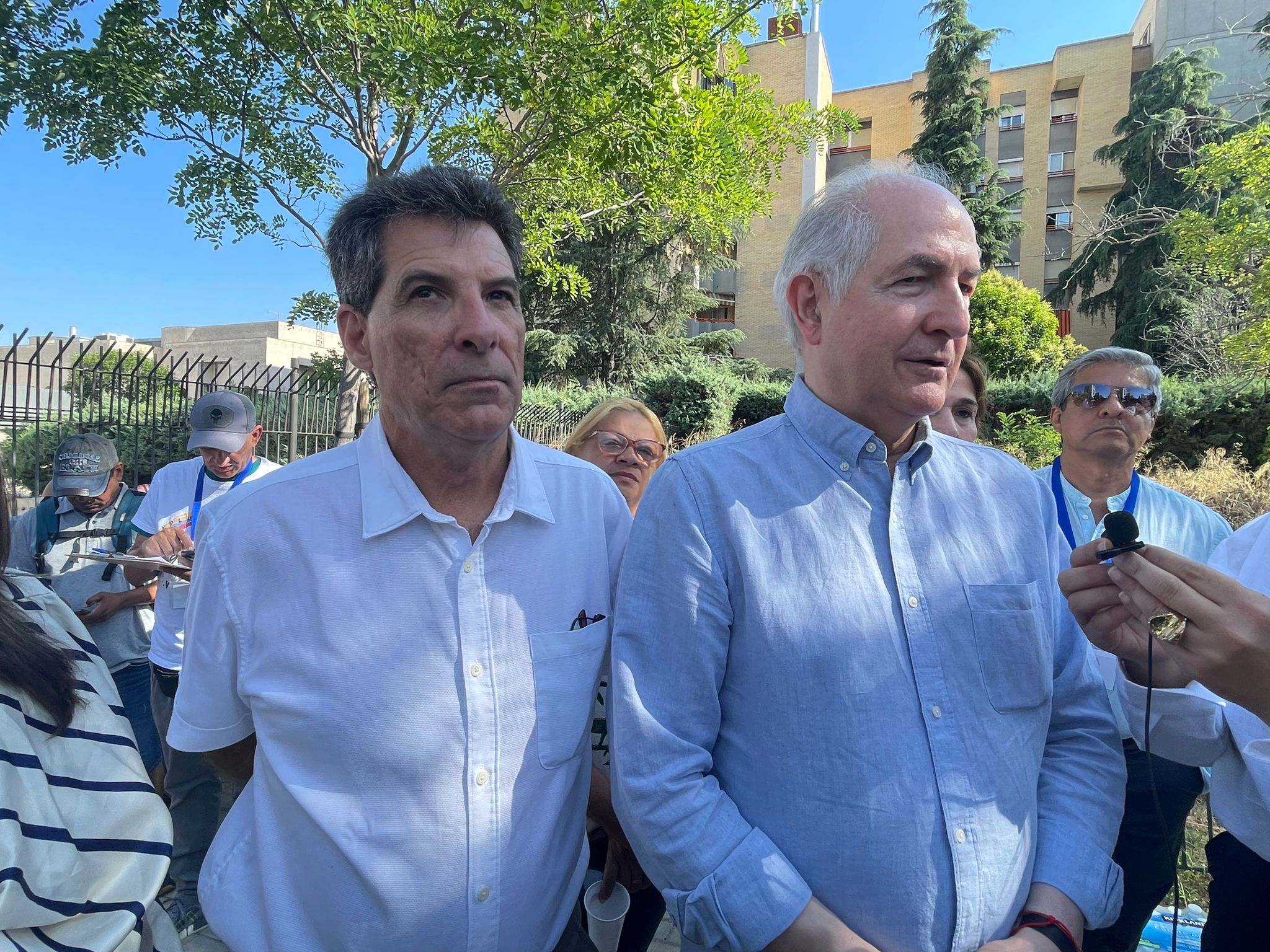 Ledezma a Padrino López: “En sus hombros está la responsabilidad de garantizar que este proceso culmine en paz para todos”