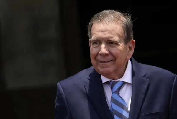 Edmundo González Urrutia