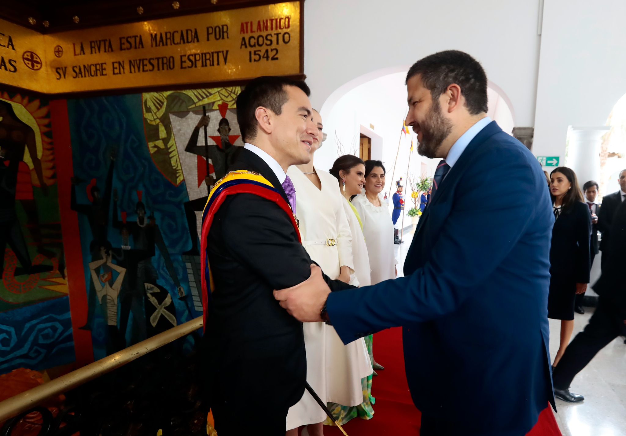 David Smolansky sostuvo encuentro con Daniel Noboa durante la investidura presidencial en Ecuador