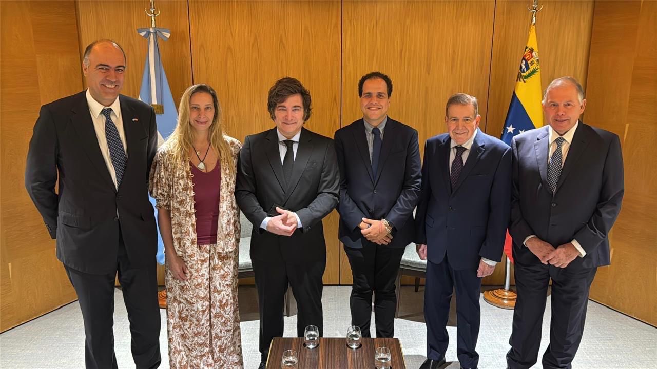 Pedro Urruchurtu y Edmundo González se reunieron con el presidente Javier Milei