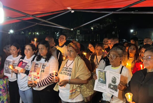 Familiares presos políticos