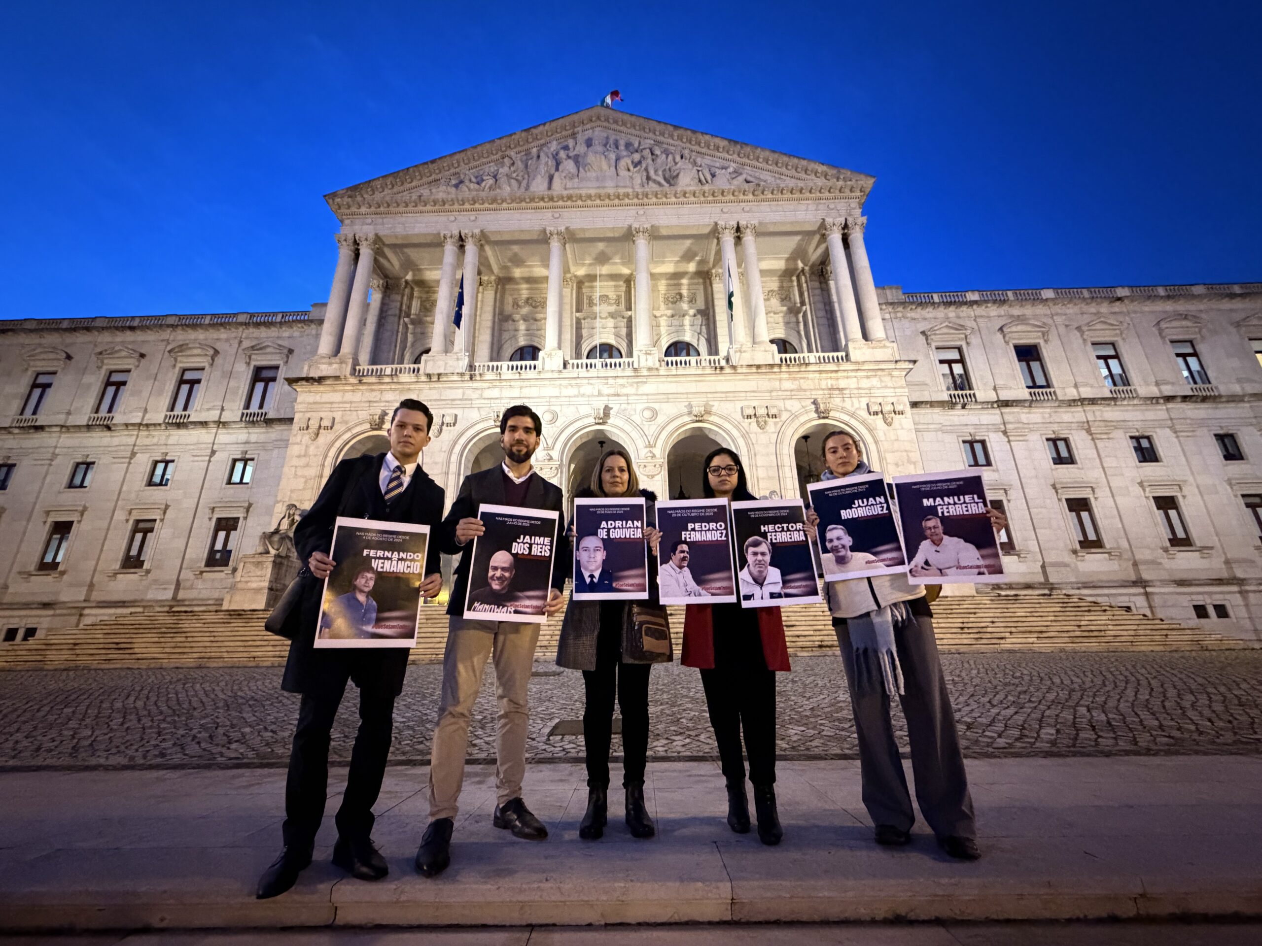 Familiares de presos políticos