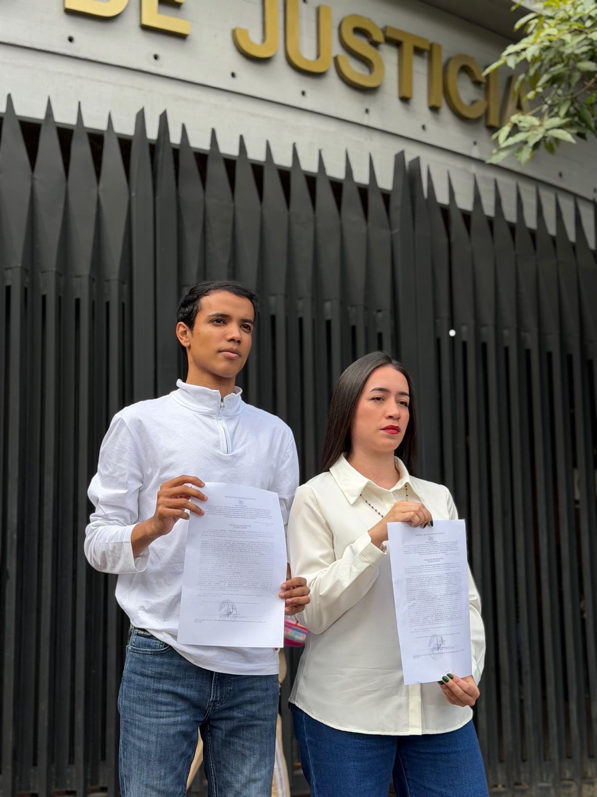 Albany Colmenares y Nikoll Arteaga, Dirigentes de Vente Venezuela reciben libertad plena